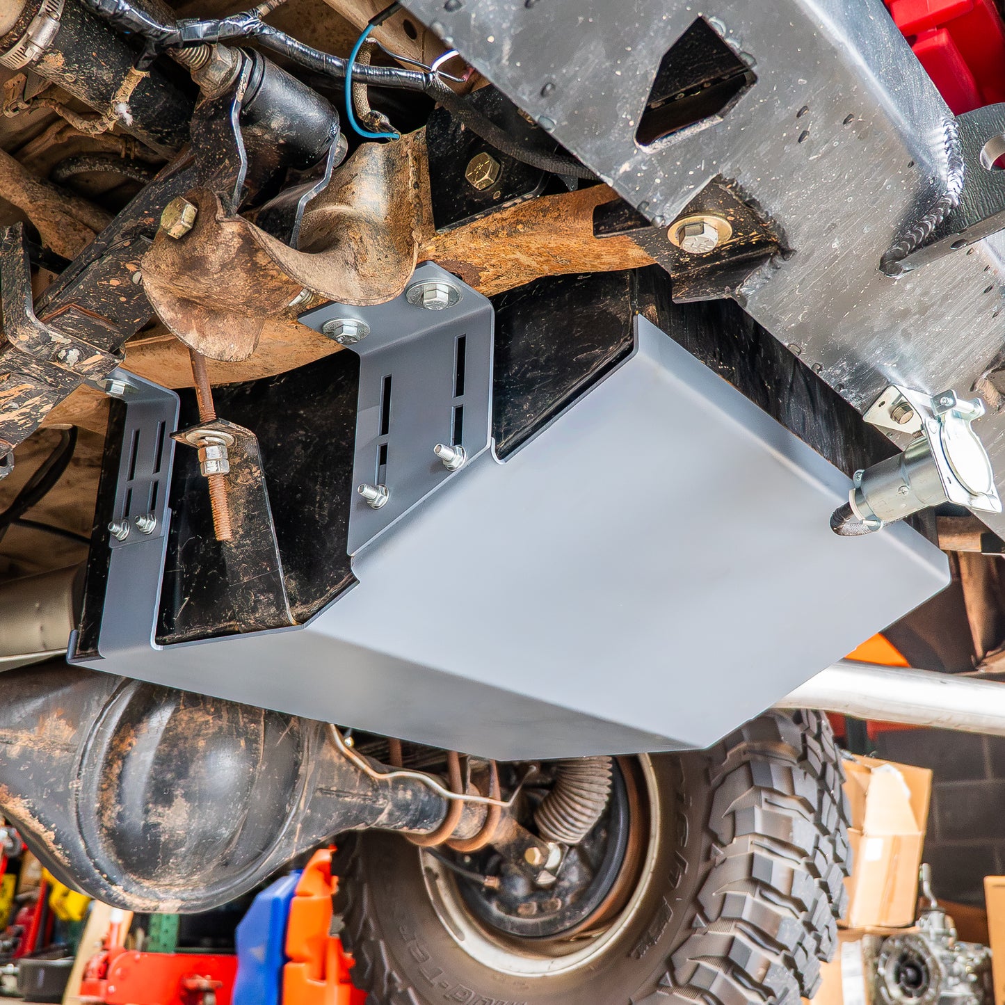 Adjustable 23 Gallon Fuel Tank Skid Plate, 1966-77 Ford Bronco