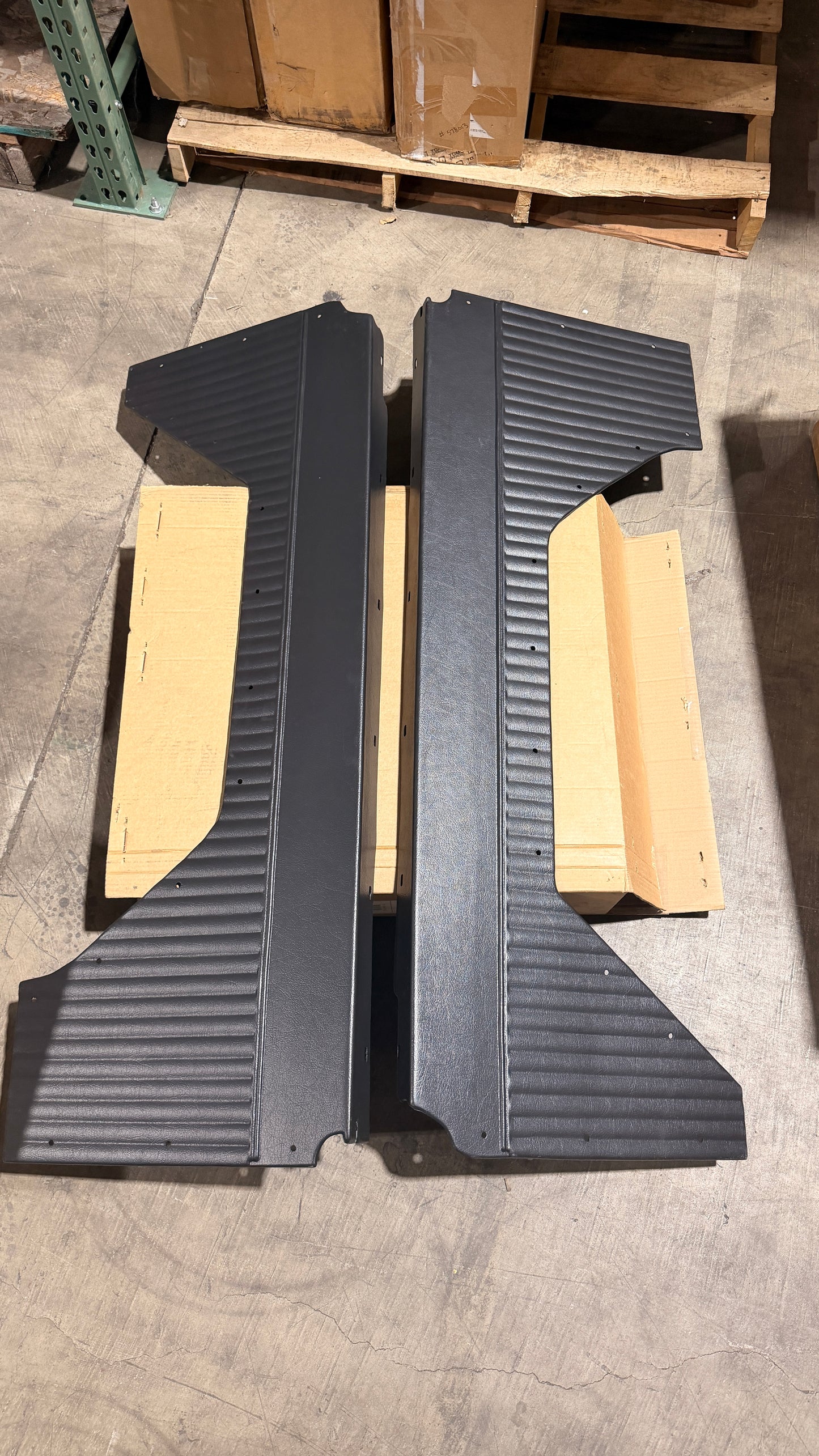 Black Pleated ABS Quarter Panel Inserts, 1966-76 Ford Bronco - BLEM AA