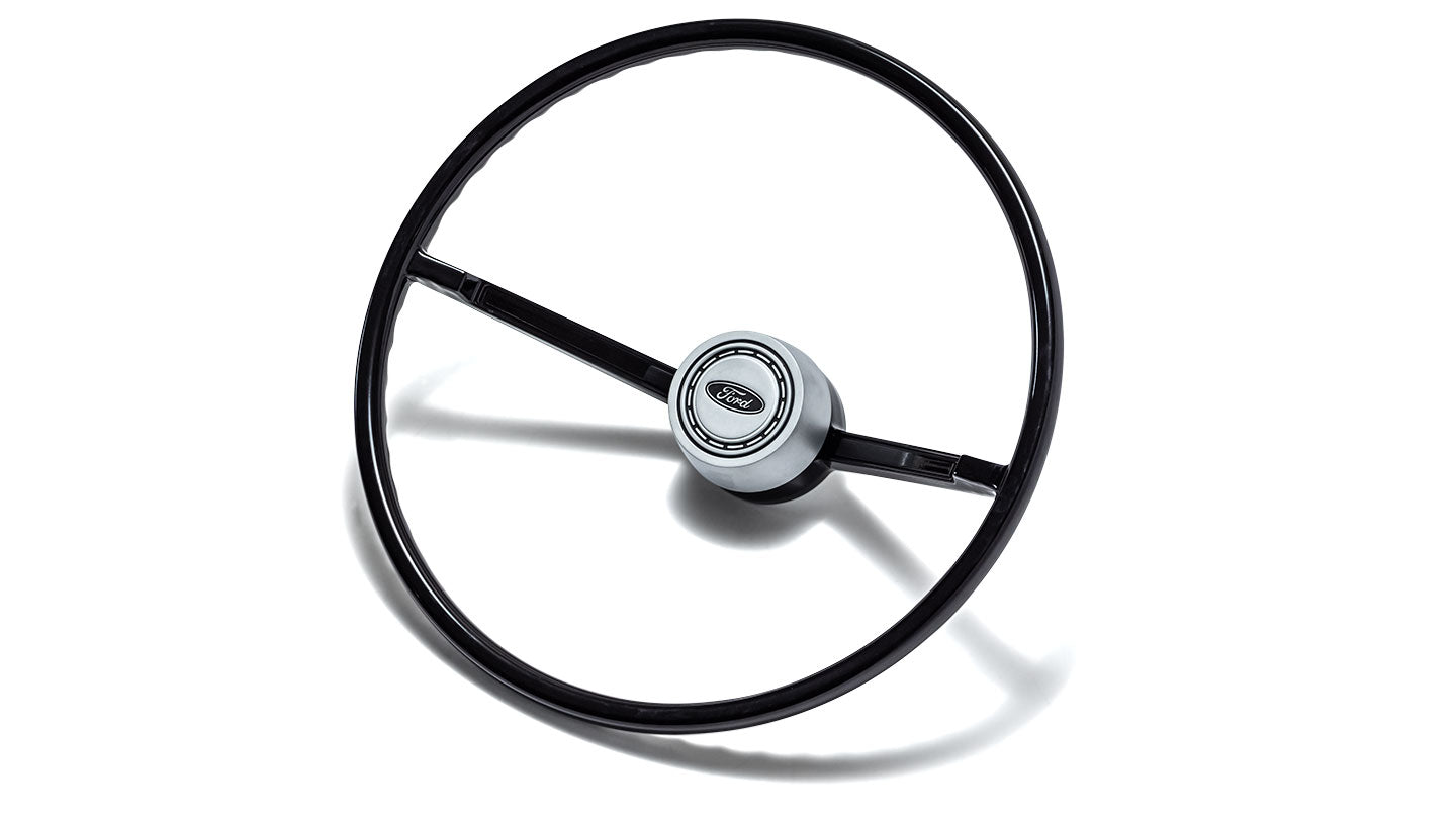 Steering Wheel - OE Style w/Argent Horn Button, 66-77